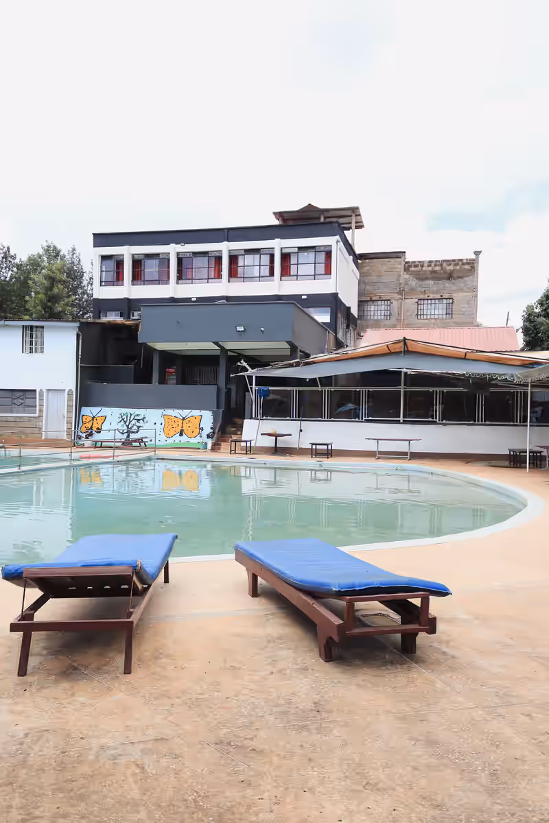 Oriental Palace swimming pool image