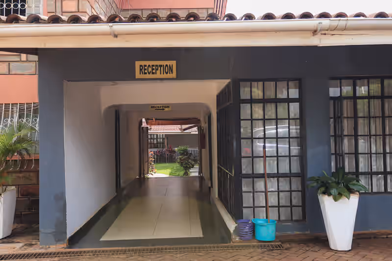 Oriental Palace front office image